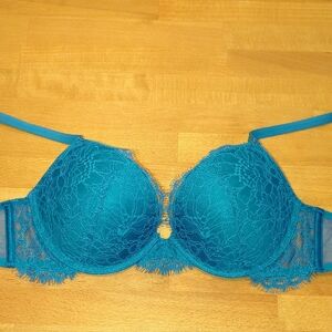 Victoria Secret Very Sexy 36B Bra And Cheeky Panty M